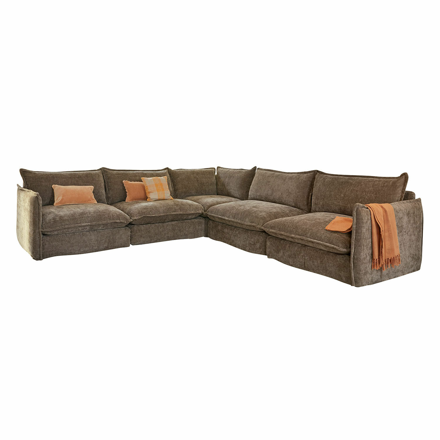 Sofa Illingworth Großes braunes Ecksofa mit weichen Kissen und orangefarbenen Akzenten aus Stoff
