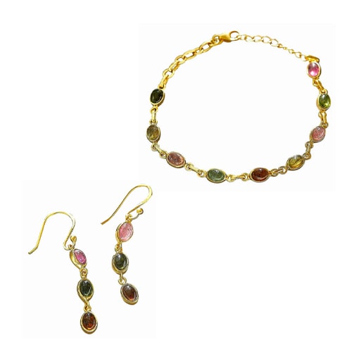 Goldenes Armband und Ohrringe mit bunten Natursteinen, elegante Damenschmuckstücke