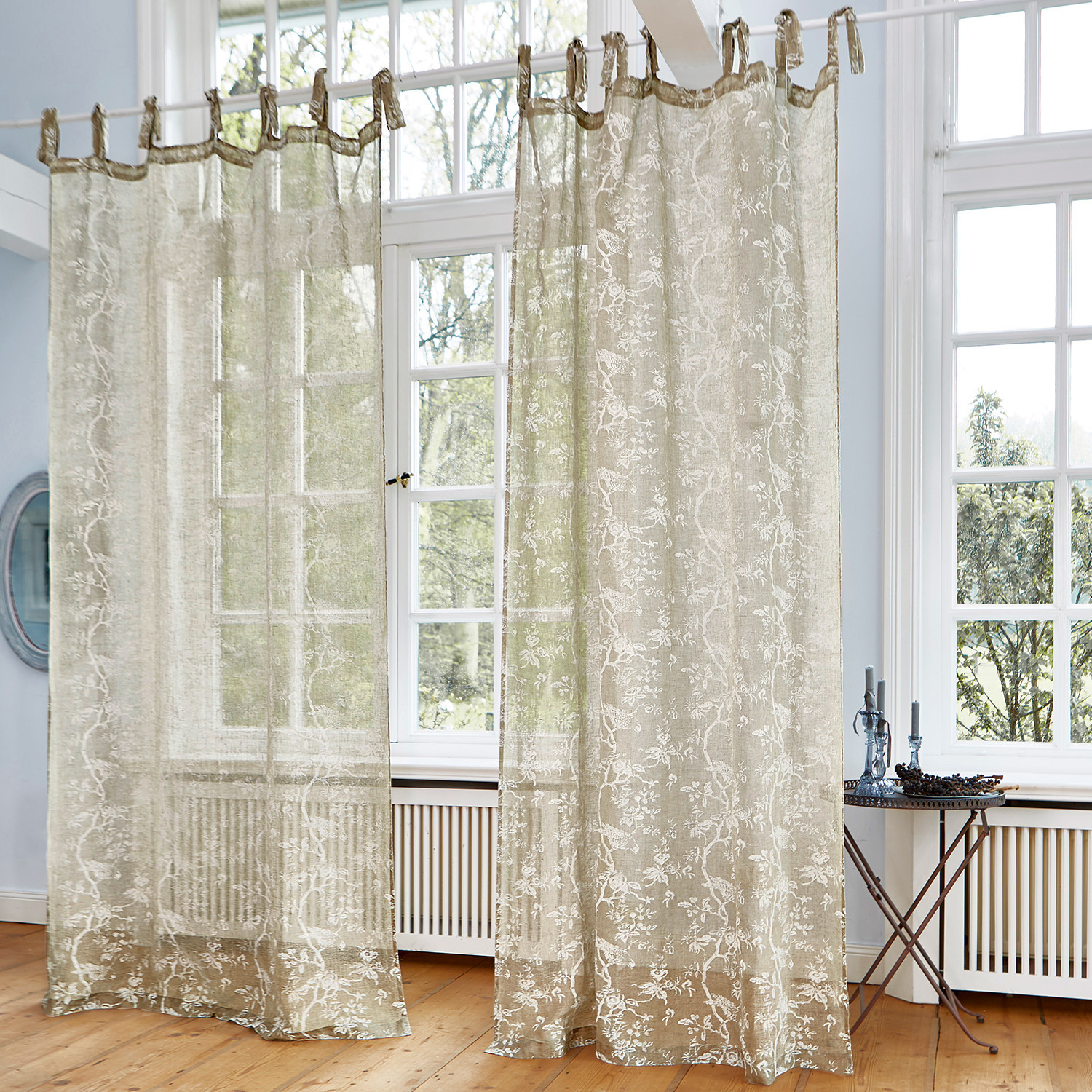 Gardine Maidolen Transparente Vorhänge in Beige mit zartem Blumenmuster für stilvolle Fensterdekoration