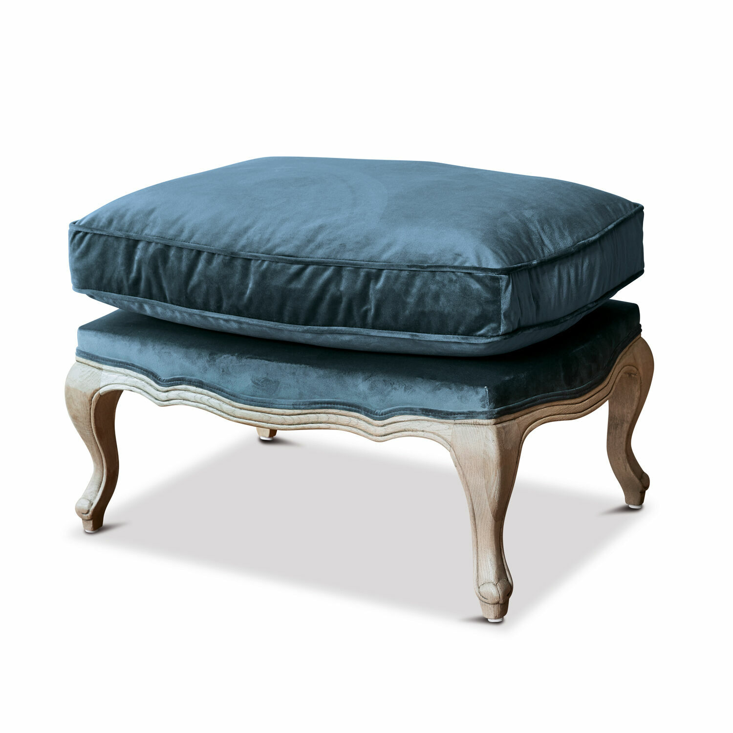 Hocker Corlay Hocker mit Holzbeinen und weichem blauem Samtkissen für gemütliches Wohnen