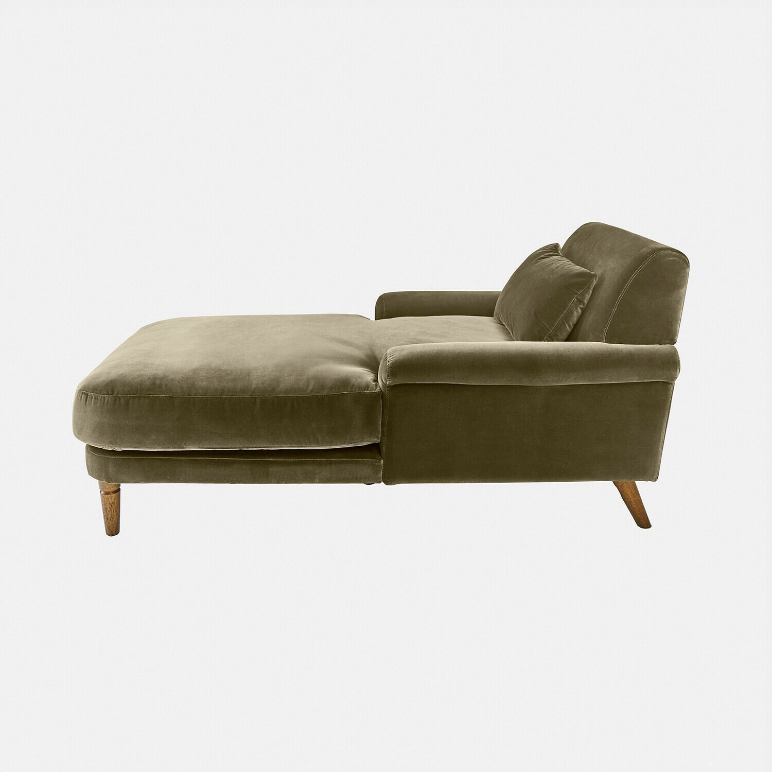 grün Grüne Chaiselounge Jouvrelle aus weichem Samt mit Holzbeinen, ideal zum Entspannen im Wohnzimmer