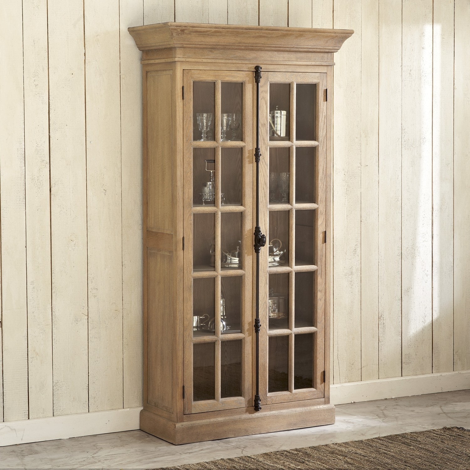 Schrank Laurent