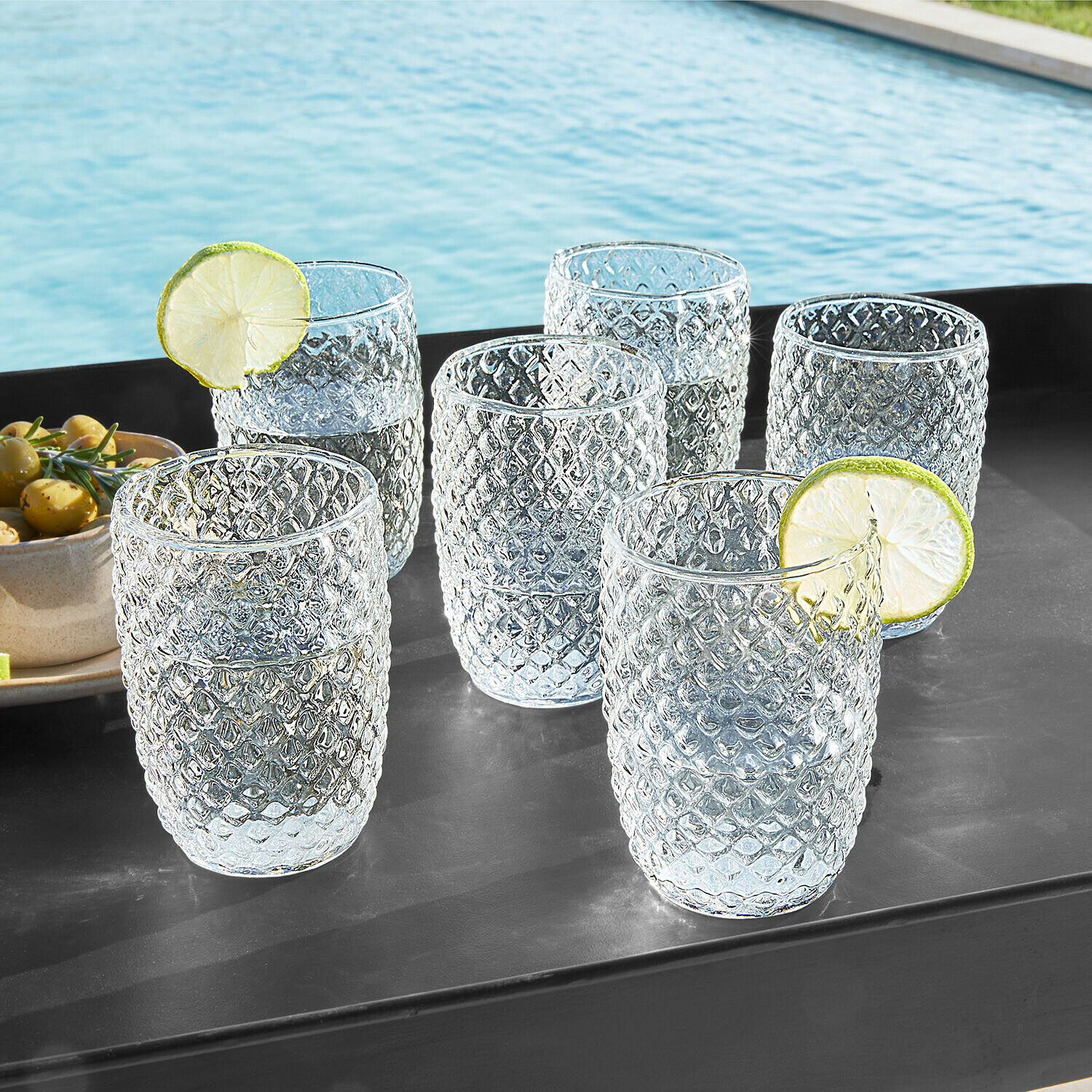 Glas 6er Set Ivorias Set aus sechs klaren Gläsern mit Diamantstruktur, ideal für erfrischende Getränke am Pool