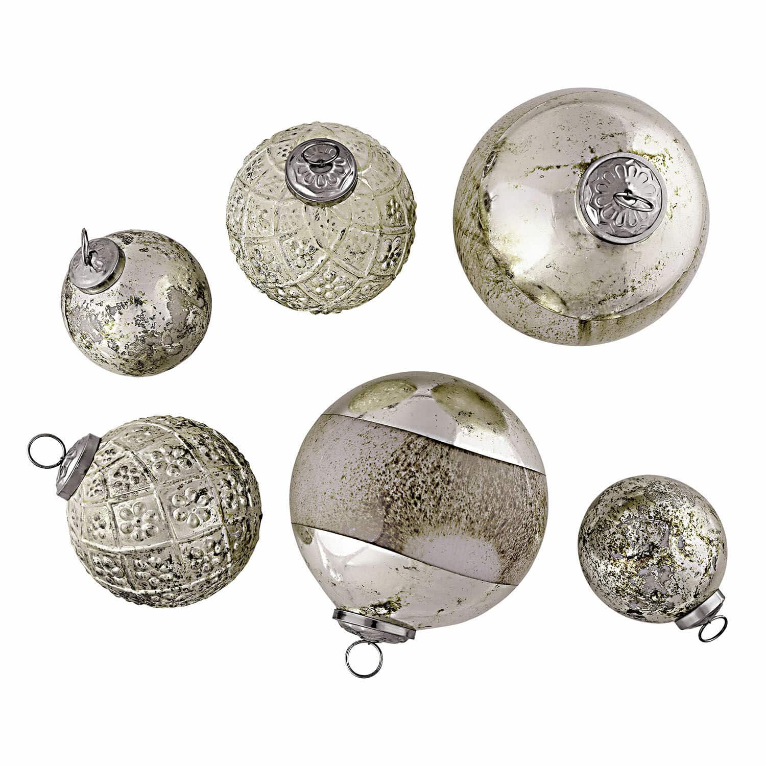 Weihnachtskugeln 6er Set Ephyriel Set aus sechs dekorativen silbernen Glas-Weihnachtskugeln mit Metallhaken