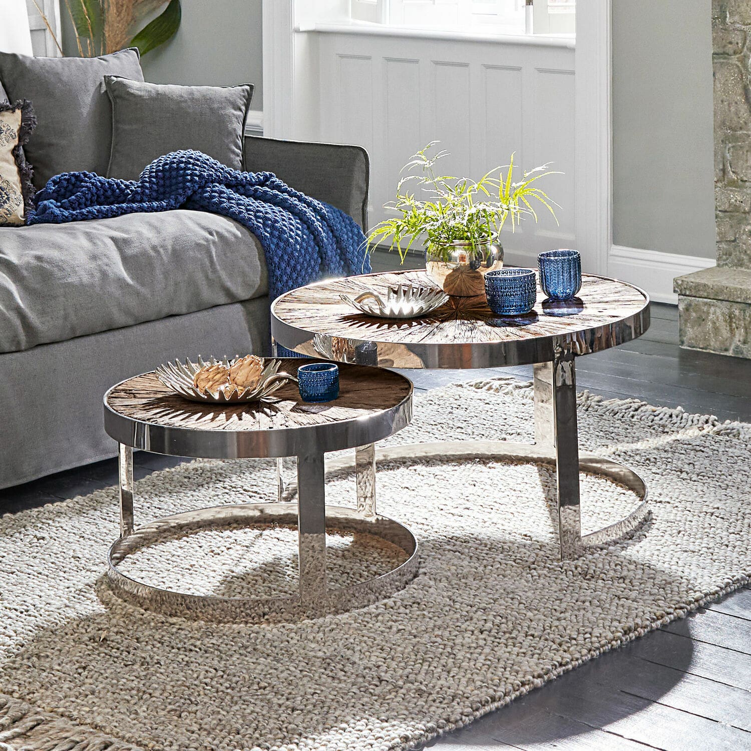 Couchtisch 2er Set Houghton Zweier-Set runde Couchtische mit Metallrahmen und Holzplatten im Wohnzimmer