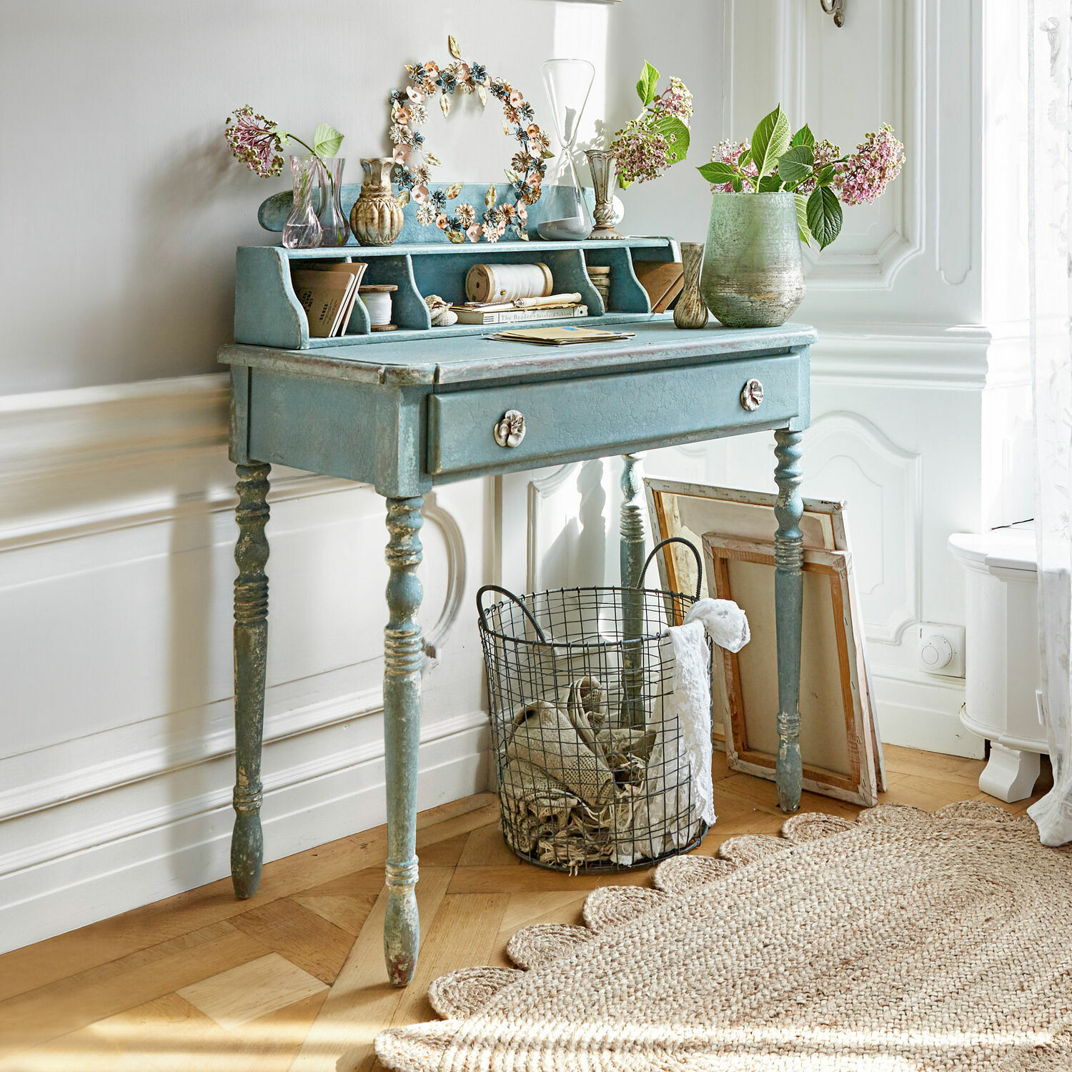 Sekretär Lartigue, Aus Kiefernholz, Verträumter historischer Look, Stilvolles Antik-Finish in antikblau