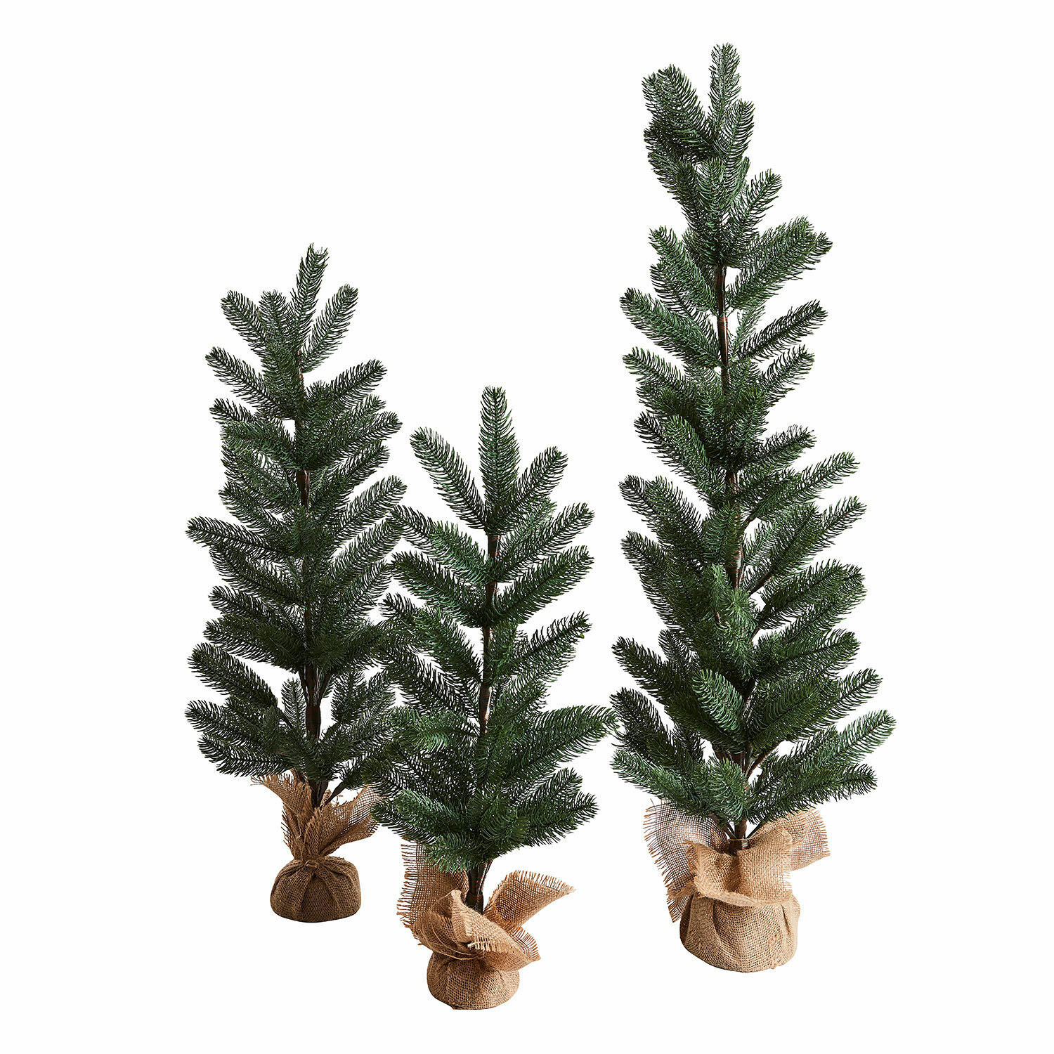 Deko-Baum 3er Set Merpins Drei künstliche Tannen mit grünen Nadeln und Jutesack als Topfverkleidung, Weihnachtsdeko