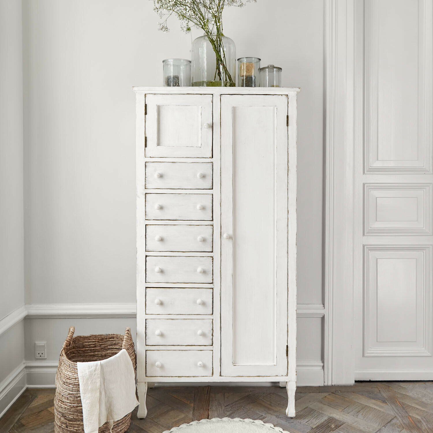 Schrank Amourien