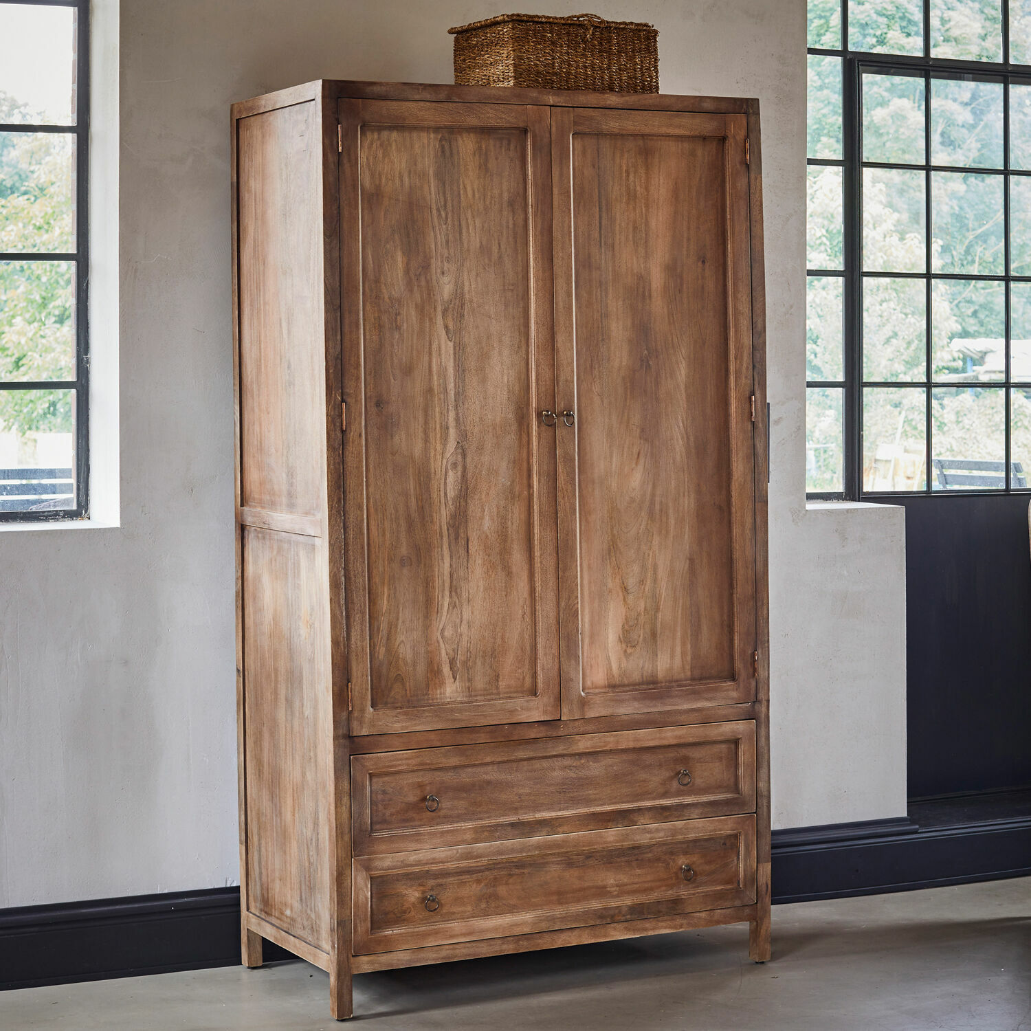 Schrank Saniuta