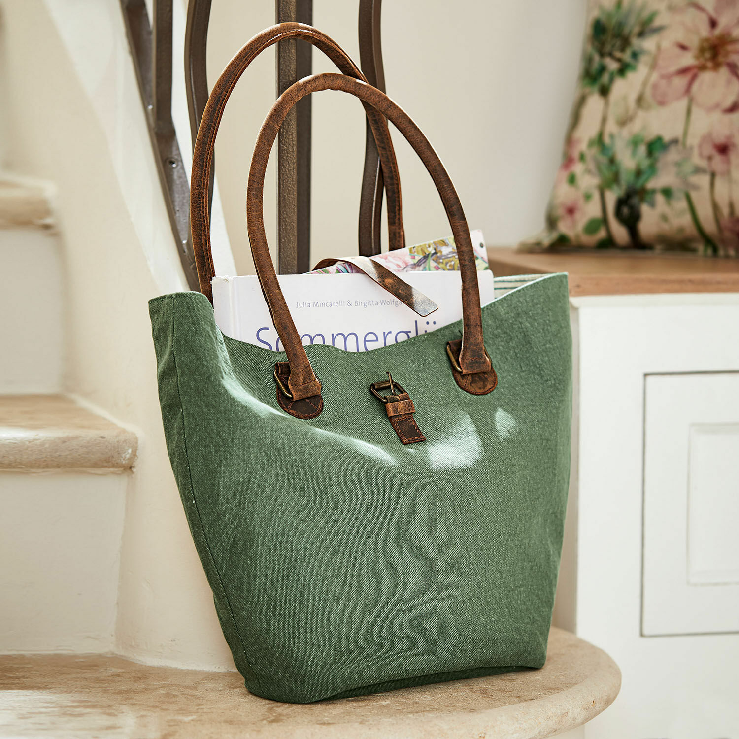 Tasche Ambre Grüne Stofftasche mit braunen Ledergriffen, praktische Tasche für Einkäufe und Bücher