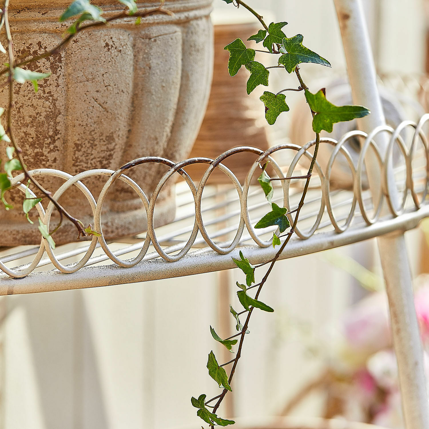 Etagere Lorivane