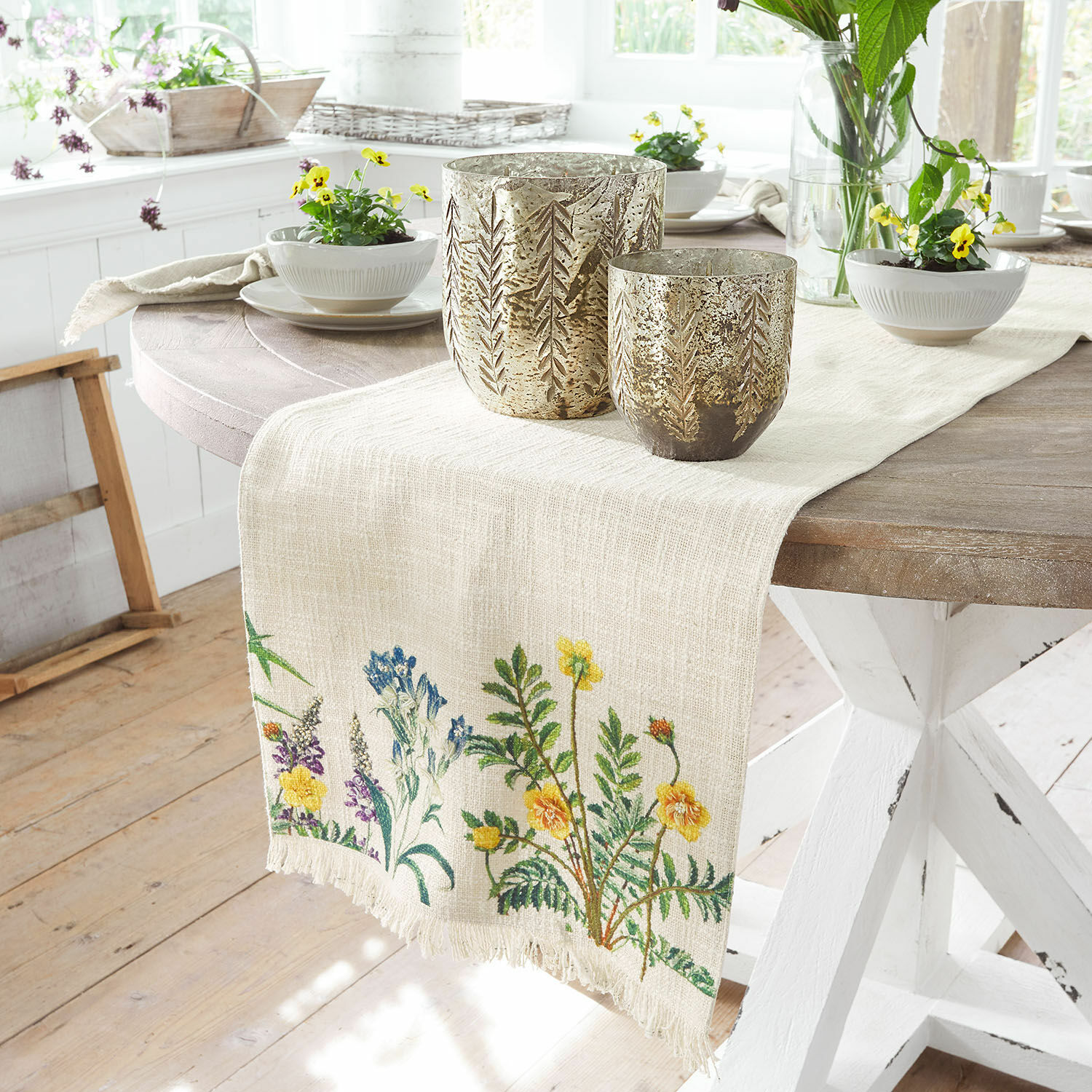 Tischläufer Yolevir Leinen-Tischläufer mit buntem Blumenmuster, rustikale Tischdekoration im Landhausstil