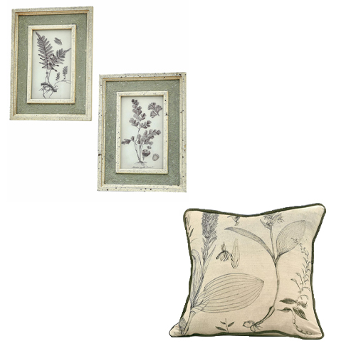 Set aus zwei grünen Bilderrahmen mit botanischen Motiven und dekorativem Kissen mit Pflanzenmuster