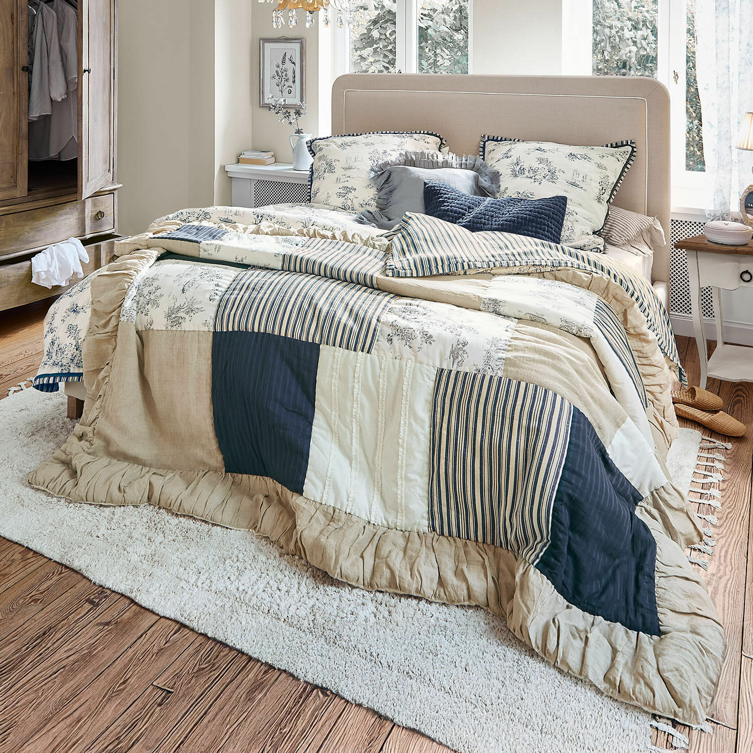 Quilt Felencio Patchwork-Bettwäsche in Beige und Blau mit Blumenmuster, weiche Baumwolle, gemütliches Schlafzimmer