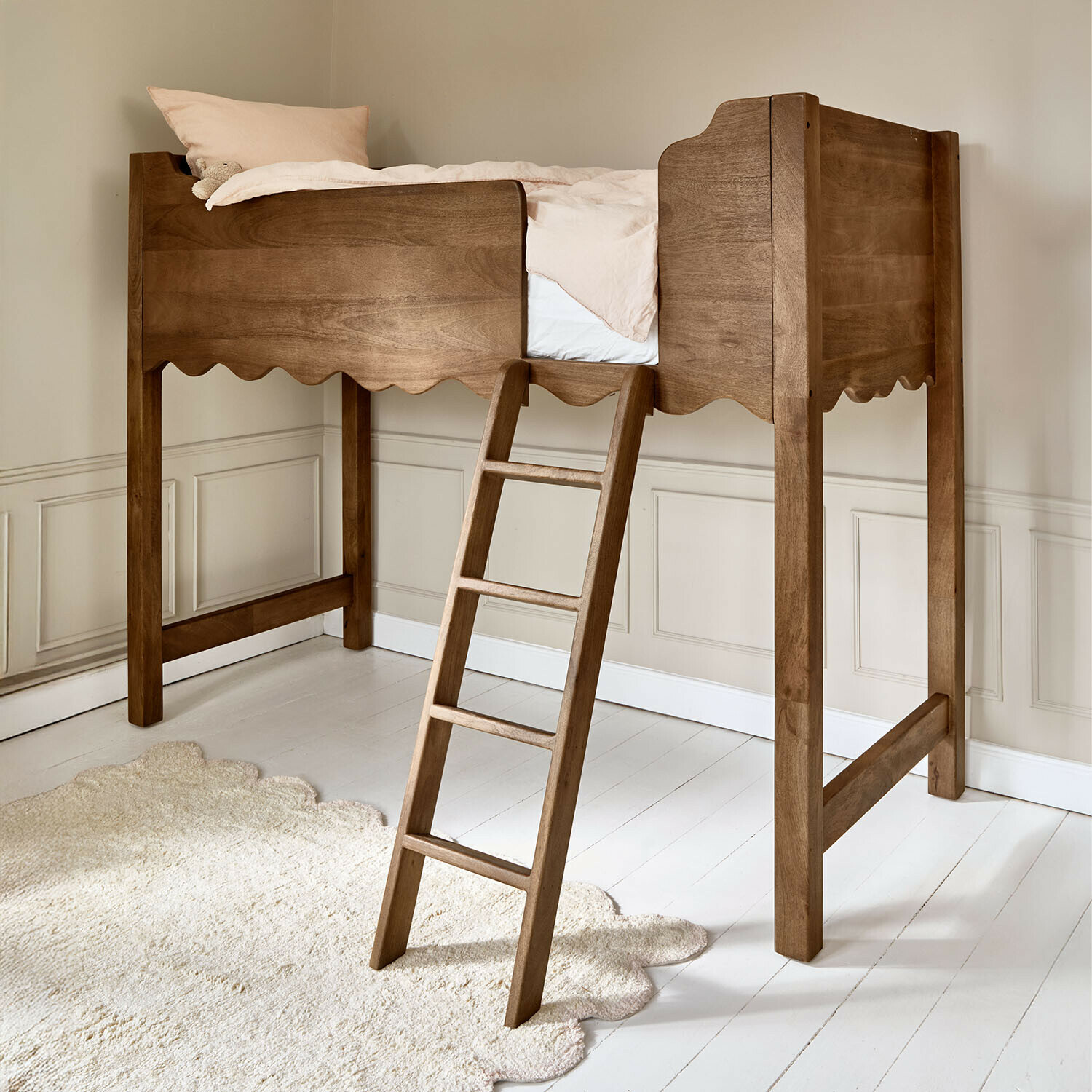 Hochbett Jomilas