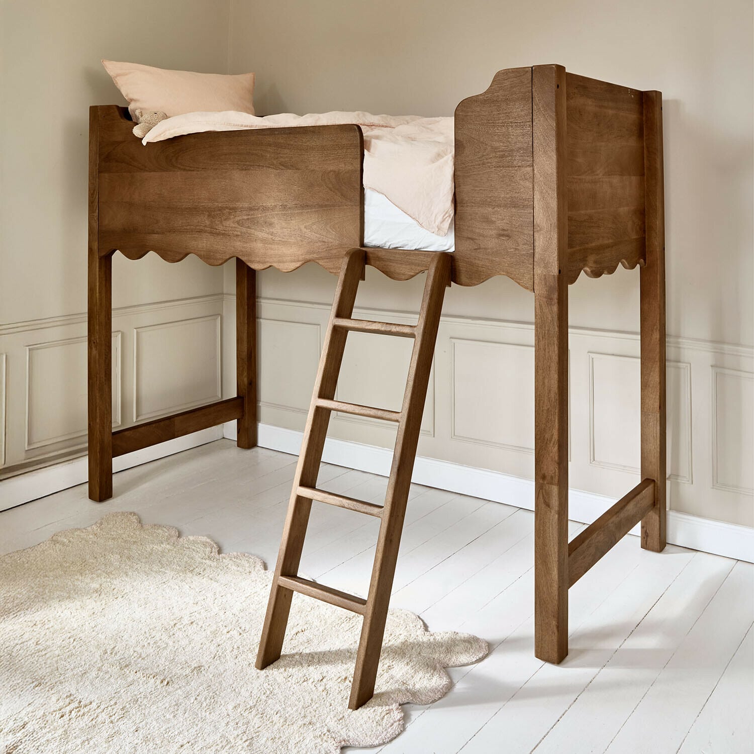 Hochbett Jomilas
