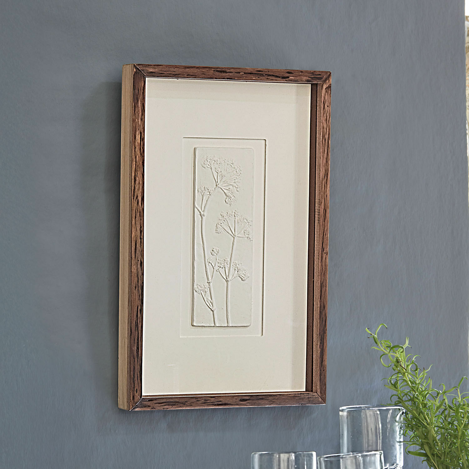 Bild Grelita Wandbild mit pflanzlichem Relief in Holzrahmen, natürliche Wohnraumdekoration im Landhausstil