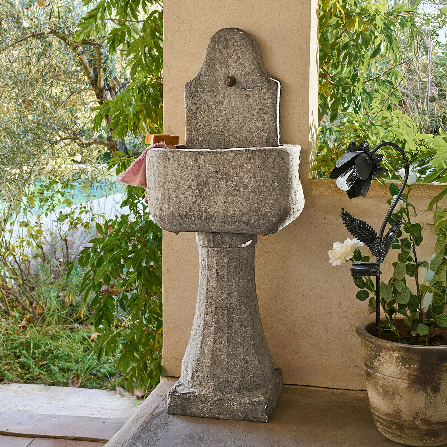 Brunnen Lurevino