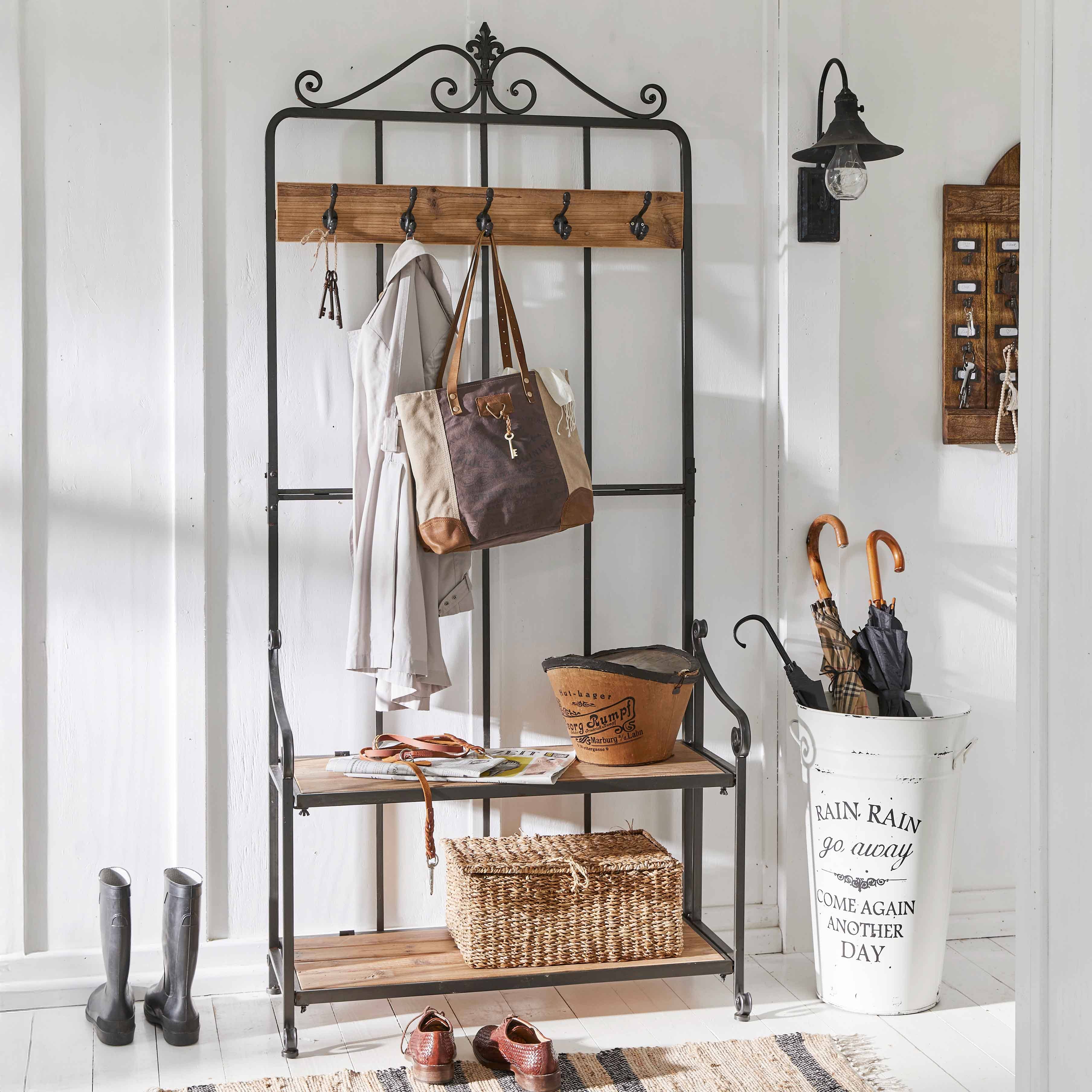 Metall-Garderobe mit Holzablage und Haken im Vintage-Stil für Flur mit Accessoires