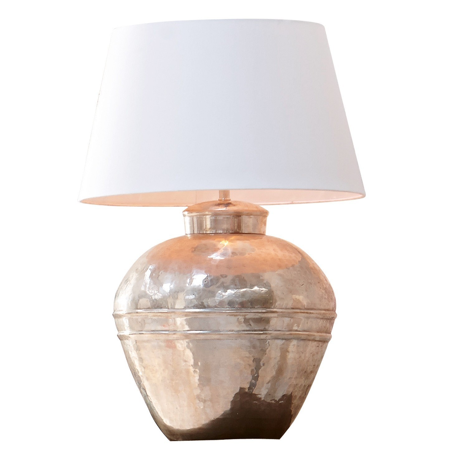 Tischlampe Madison Tischlampe aus gehämmertem Kupfermetall mit weißem Lampenschirm, dekorative Wohnzimmerbeleuchtung