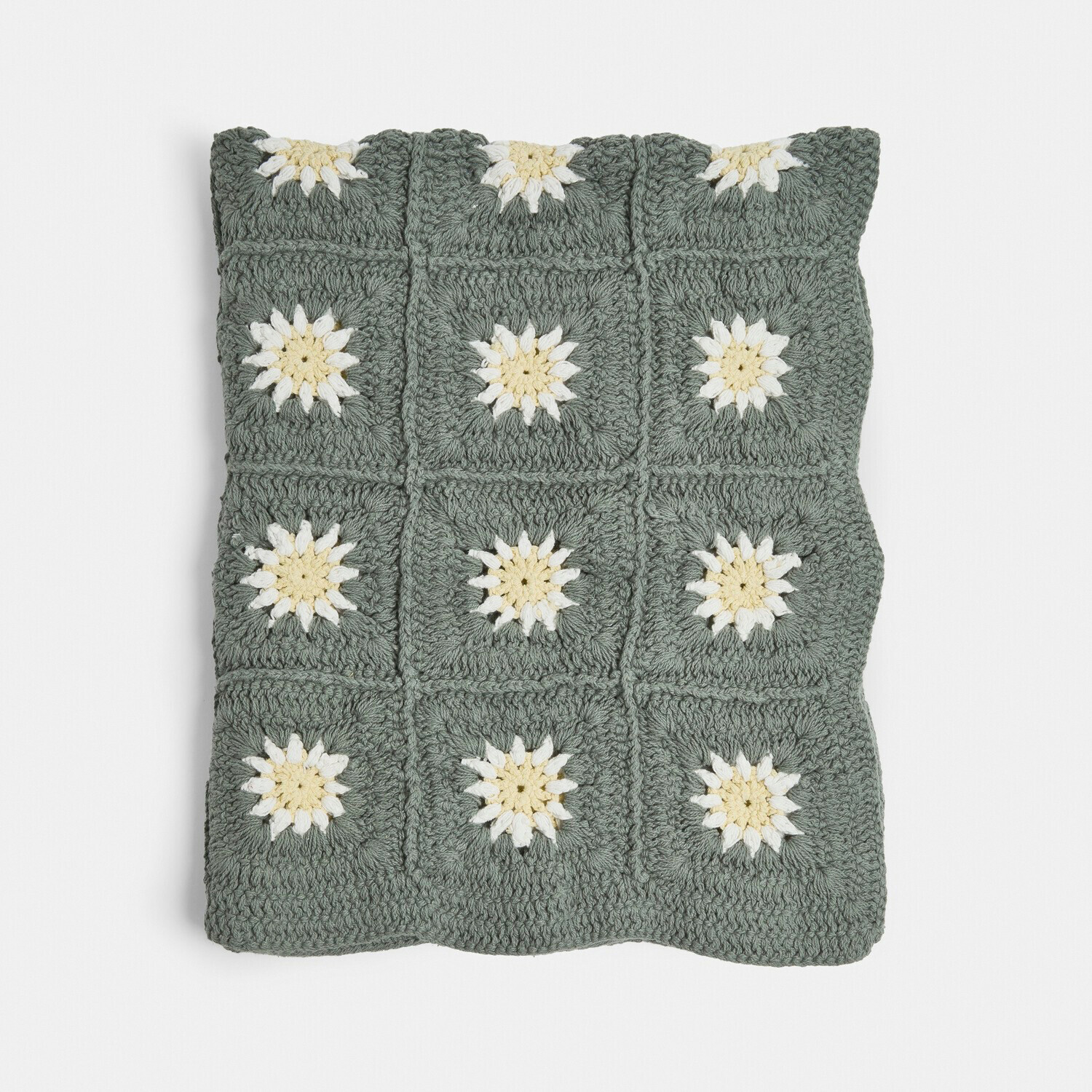 Plaid Poppeline Handgehäkeltes Kissen mit floralem Muster in Grün und Creme, dekoratives Wohnaccessoire
