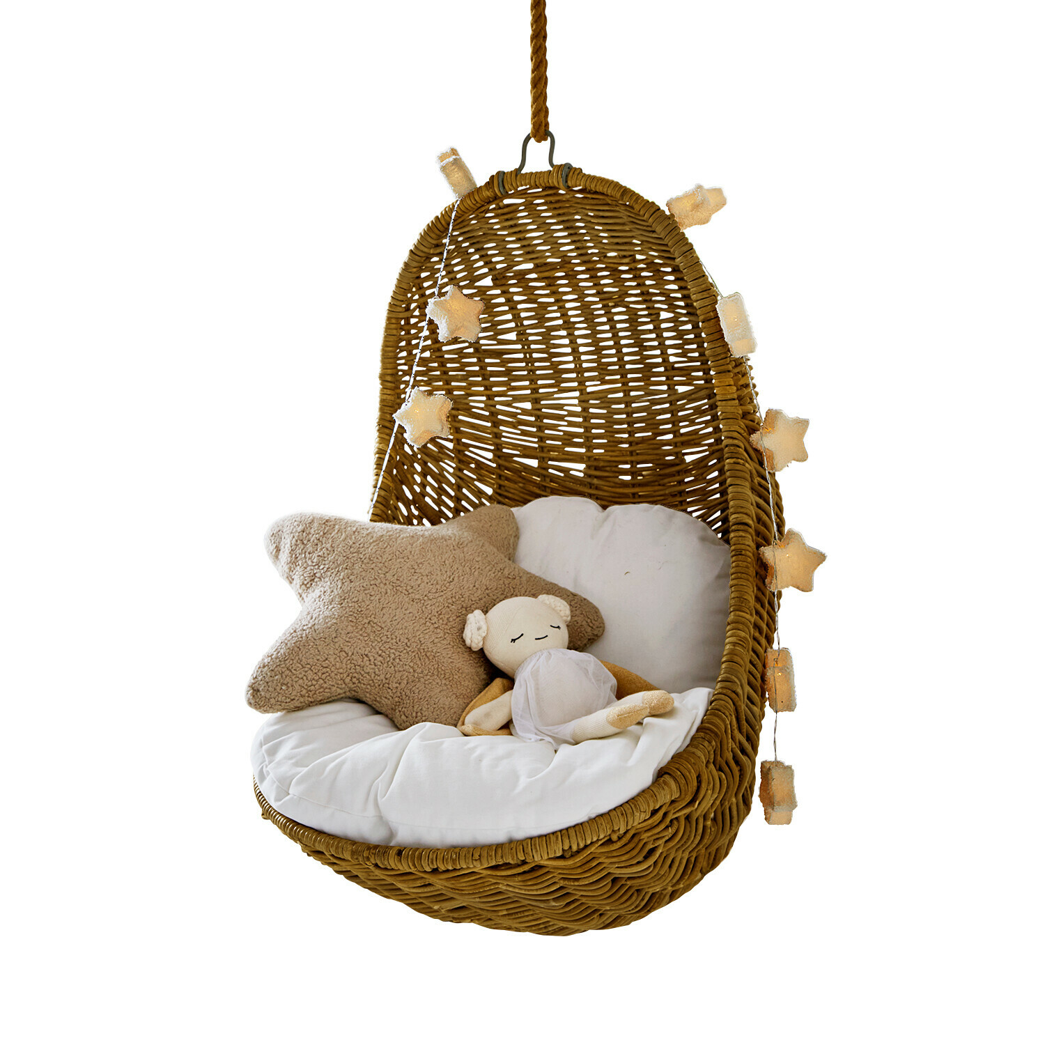 Kinderhängesessel Twinkla Hängesessel aus Rattan mit weißem Kissen, beigem Sternkissen und weicher Stoffpuppe
