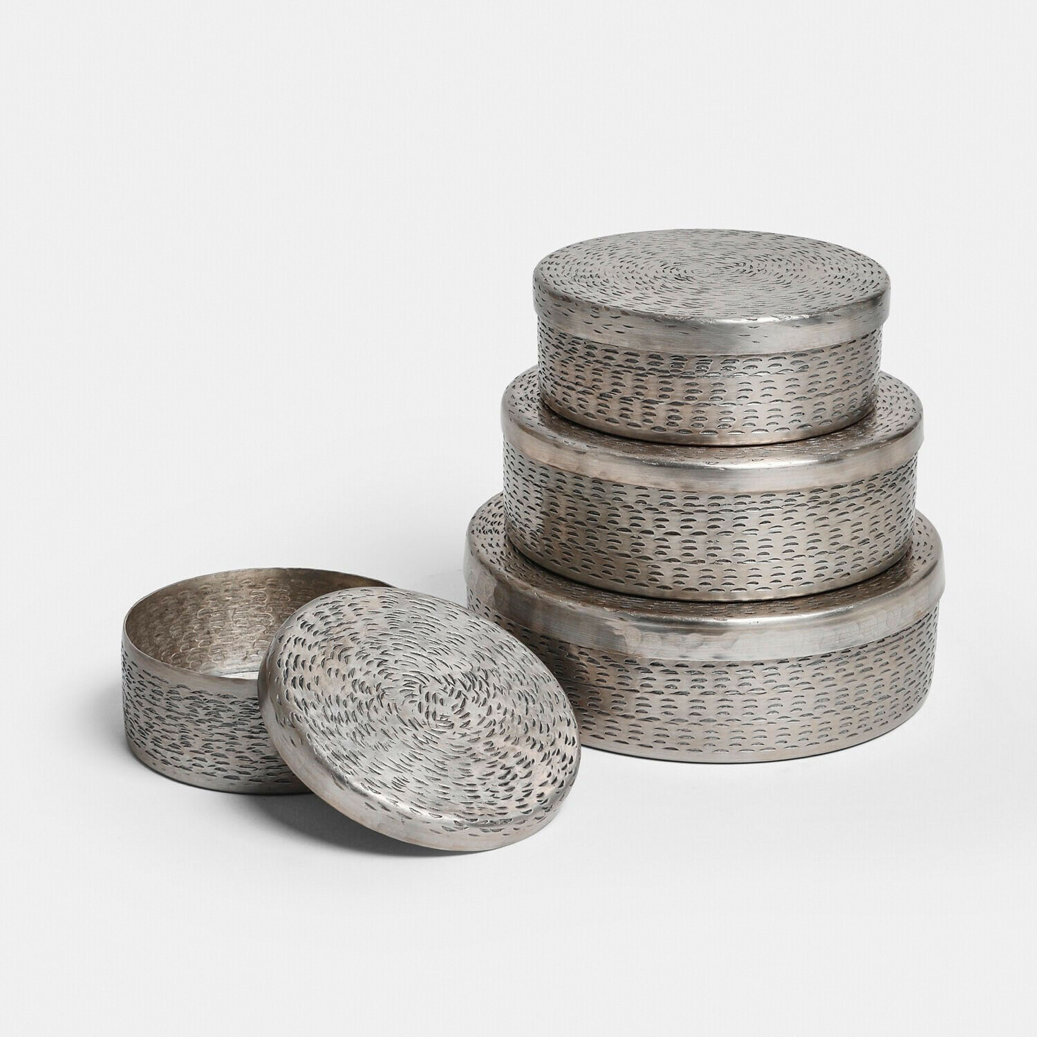 Dose 4er Set Silvaras Drei runde Metallboxen in Silber mit Deckeln und strukturierter Oberfläche als Aufbewahrung