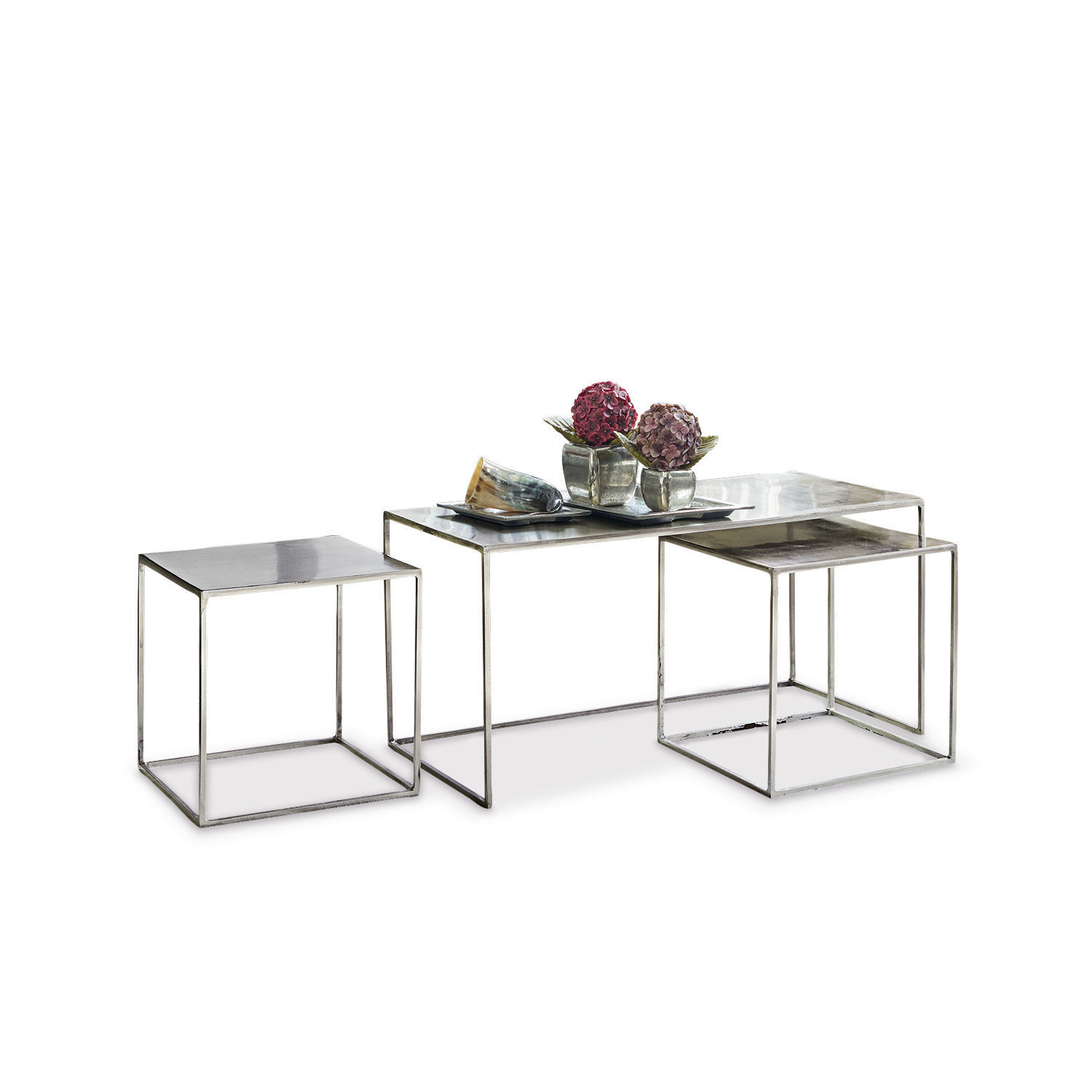 Couchtisch 3er Set Gela Dreiteiliges Set aus silbernen Metall-Tischen mit modernem Design für Wohnzimmer