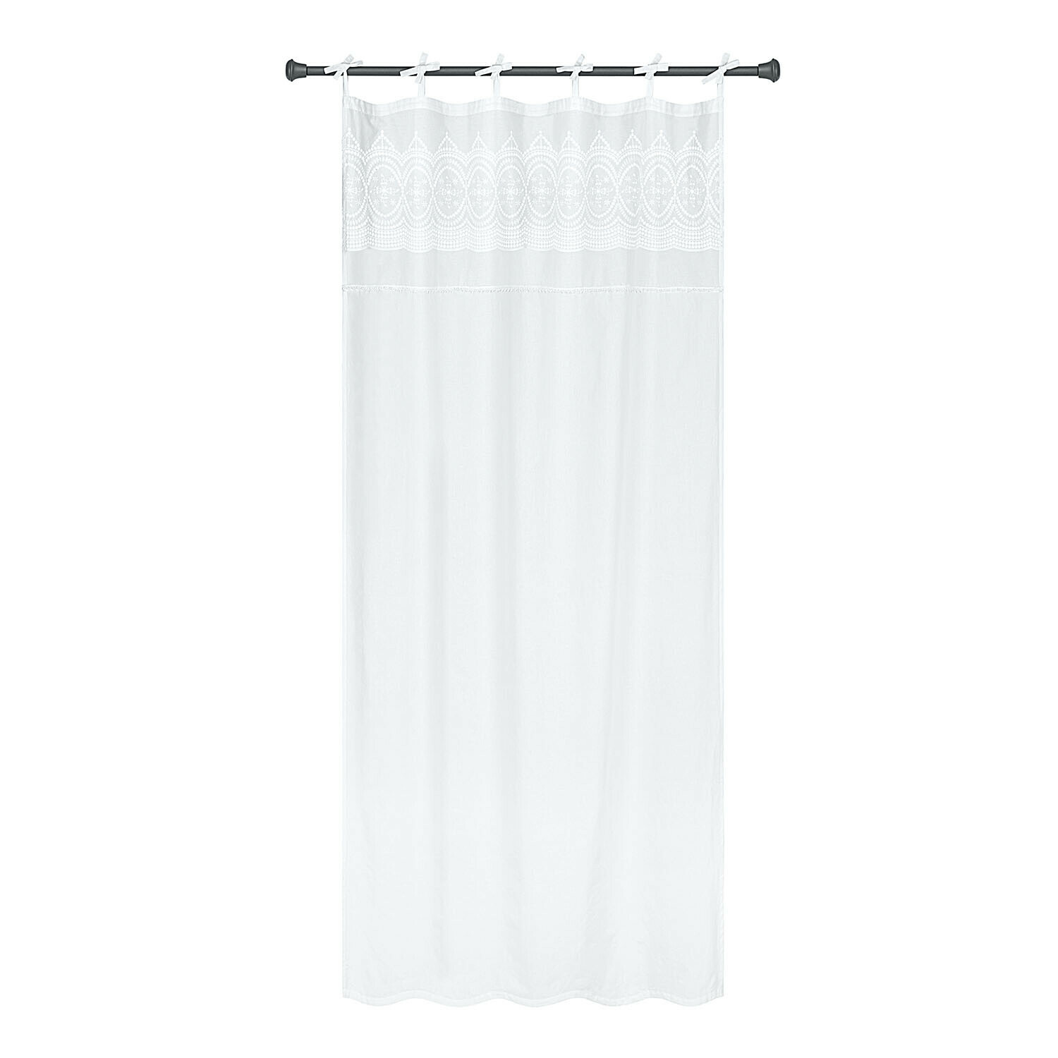 Weiße Gardine aus leichtem Stoff mit dekorativer Stickerei oben, stilvoller Fensterschmuck