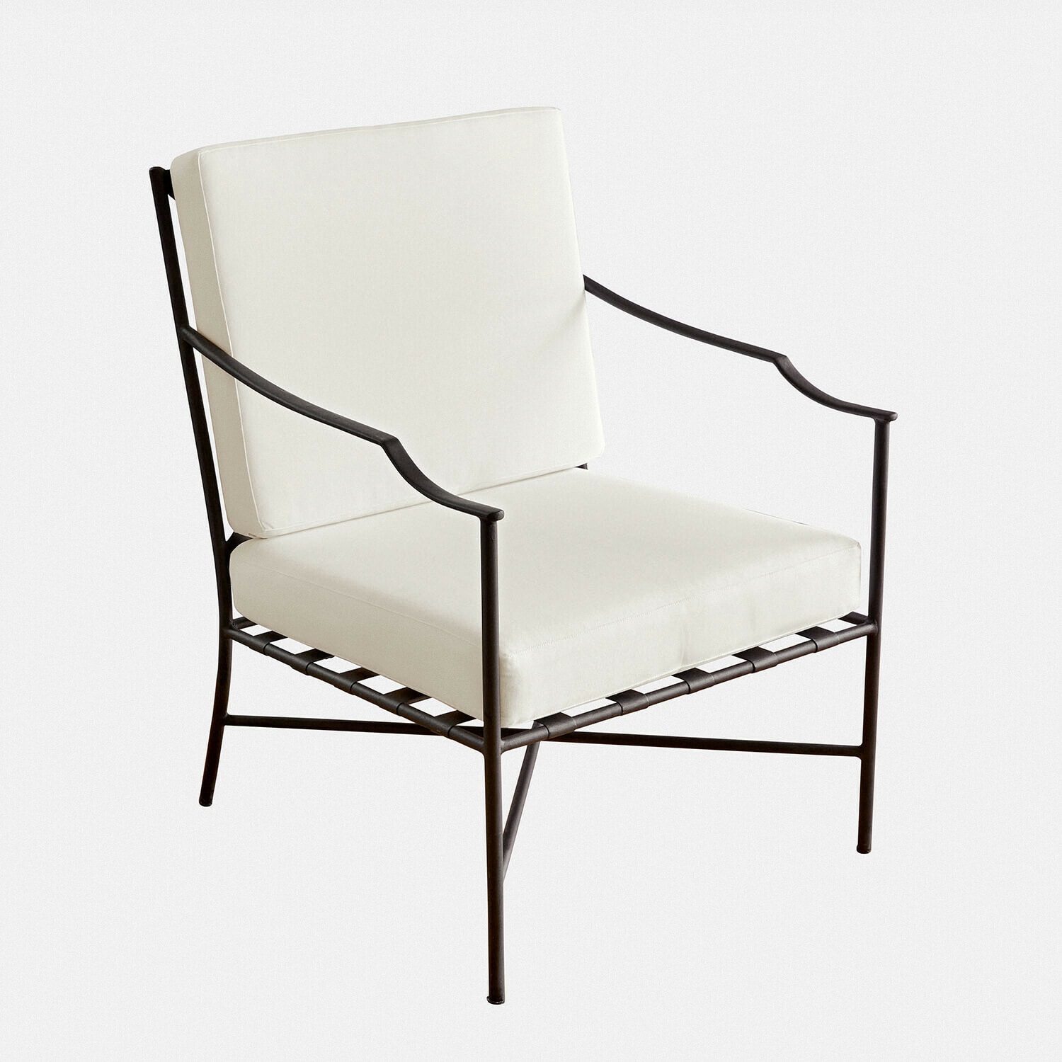 Stuhl mit schwarzem Metallgestell und weißen Polstern, moderner Lounge-Sessel für Wohnzimmer