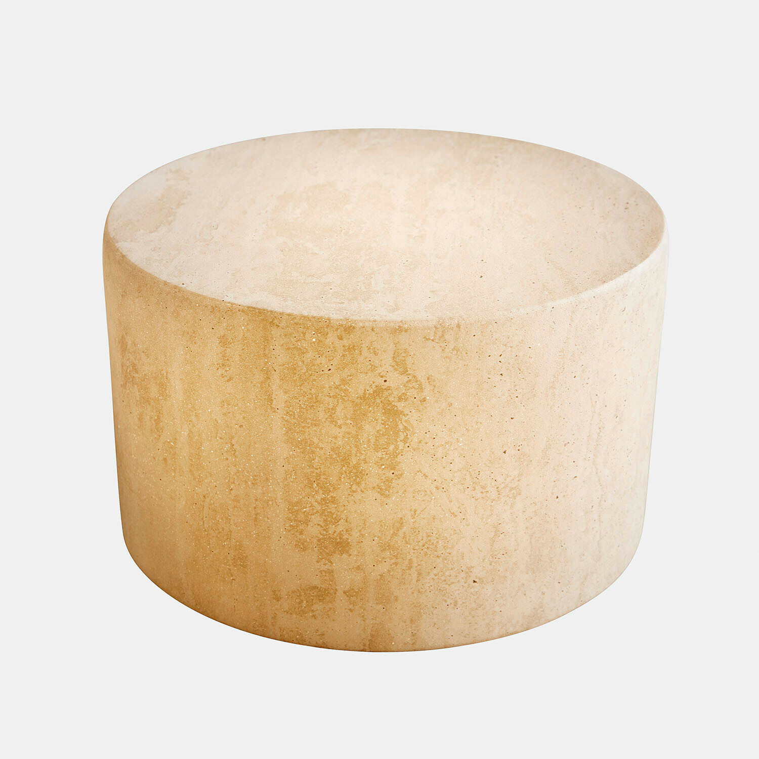 Runder Couchtisch aus hellem Naturstein mit strukturierter Oberfläche, minimalistisches Design