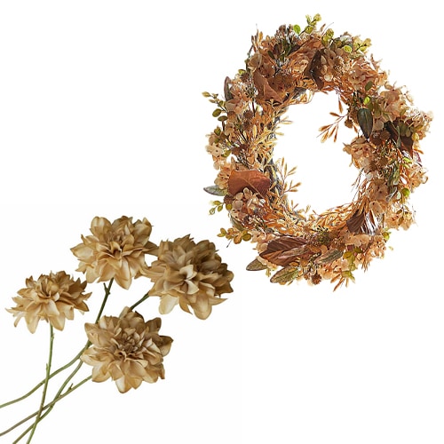 Dekorativer Kranz und Blumen in Beige- und Brauntönen für Wohn- und Saison-Dekorationen