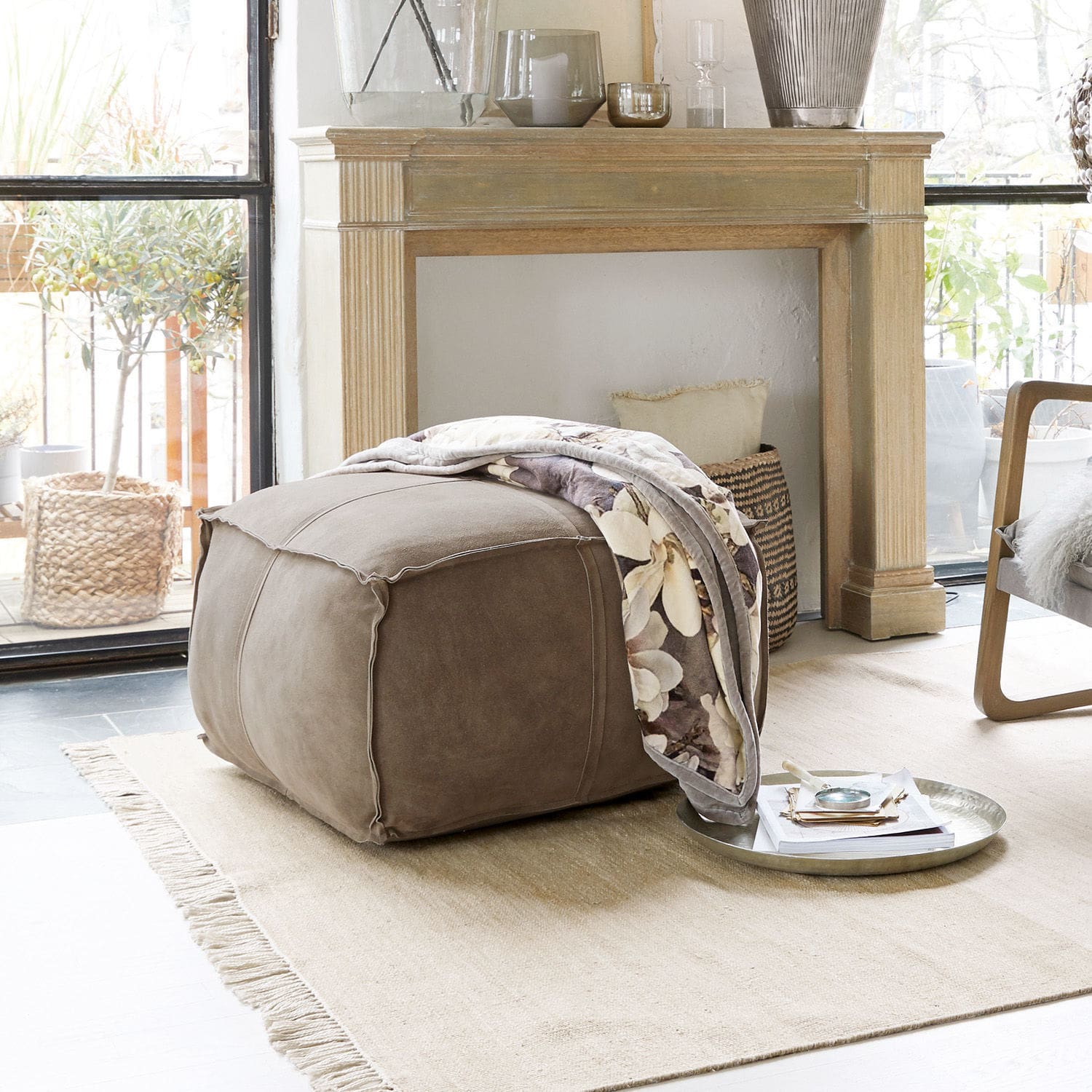 Hocker Salona