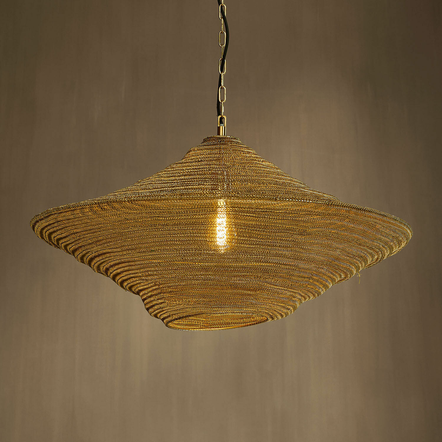 Hängelampe Ferncroft Hängelampe aus geflochtenem goldenem Metall mit modernem Design für Wohnzimmer und Esszimmer