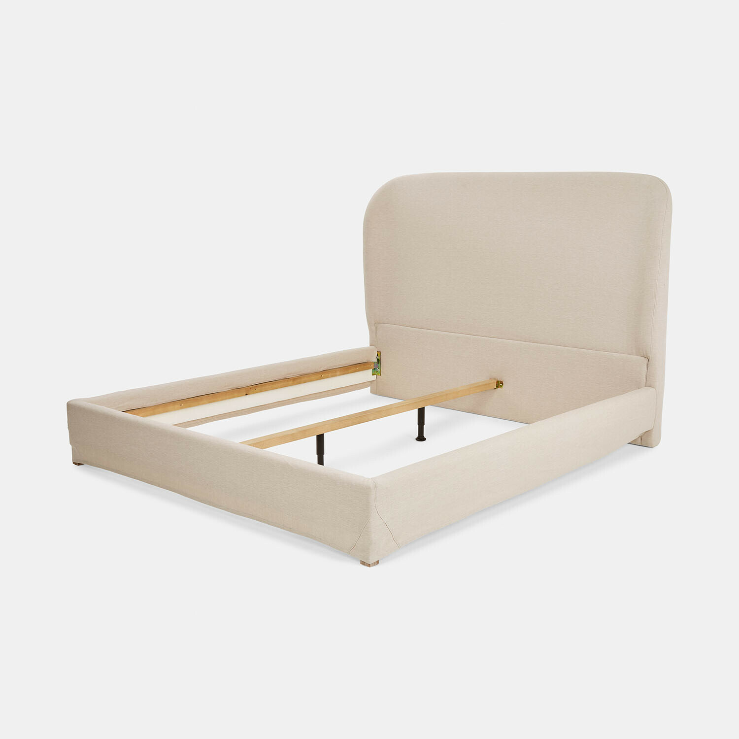 Beiges Polsterbett mit weicher Kopfstütze und Holzrahmen für das Schlafzimmer