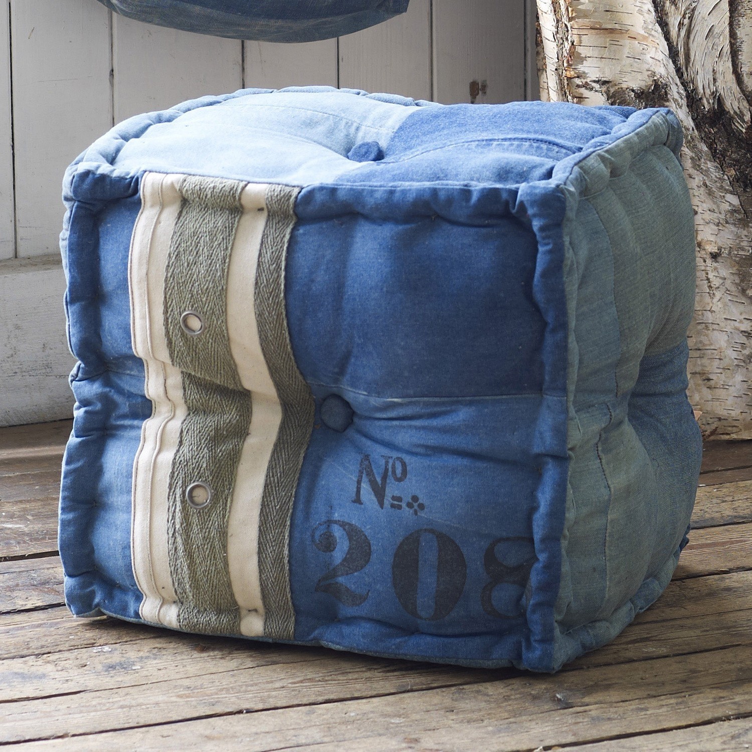 Hocker Mykie