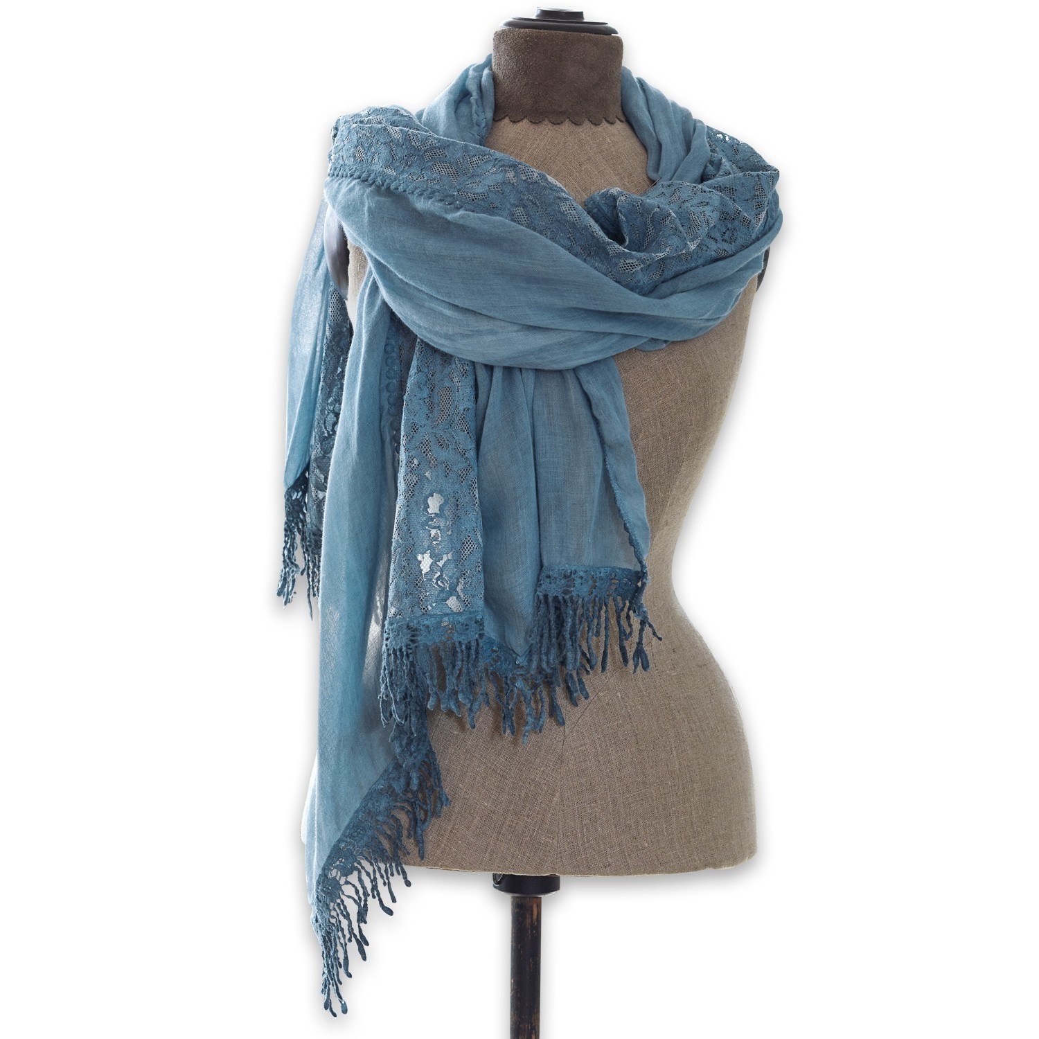 Schal Emely Leichter blauer Schal mit Spitzenbesatz und Fransen, weiches Material für kühle Tage