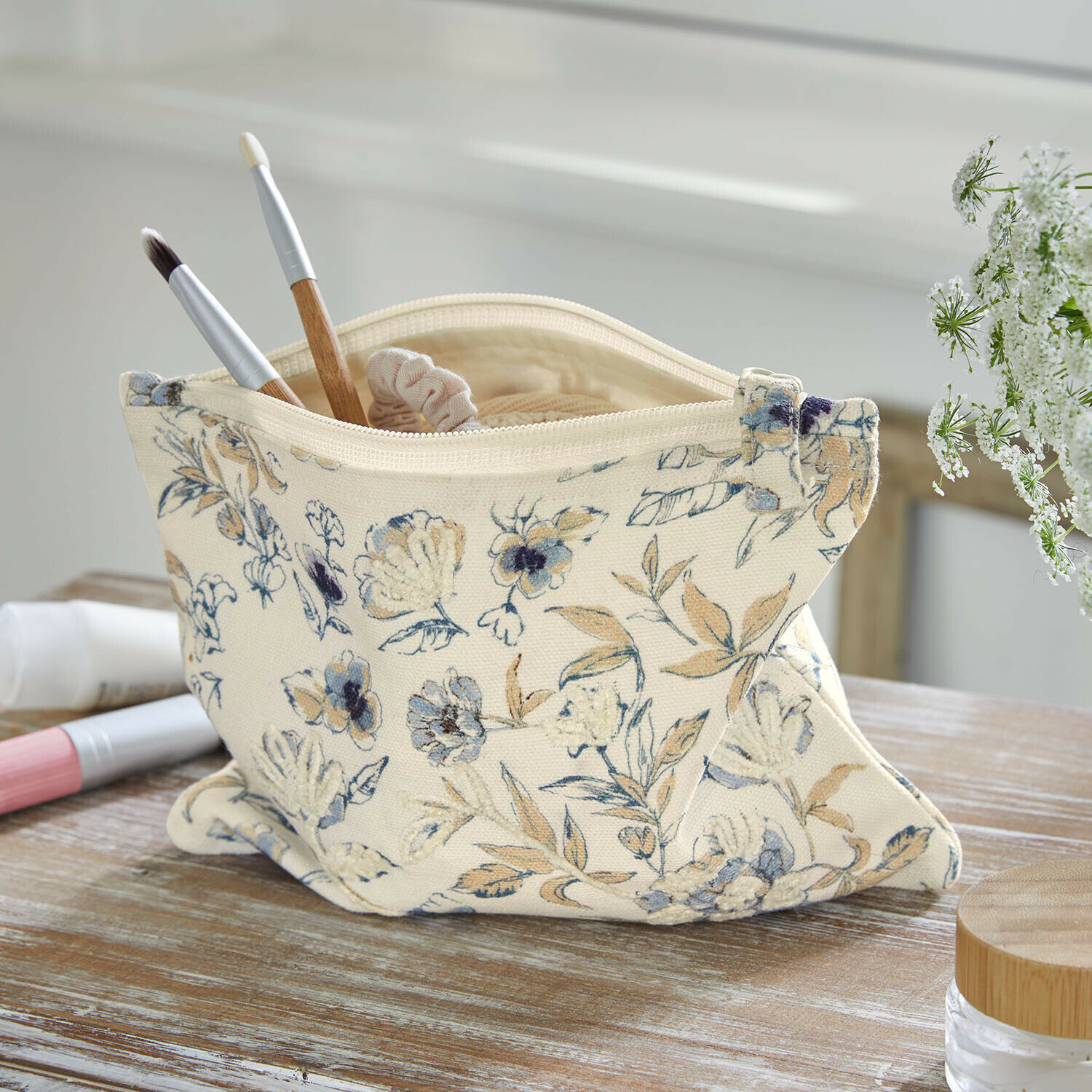 Täschchen Hazelwick Beige Baumwoll-Kosmetiktasche mit floralem Muster, ideal für Pinsel und Make-up-Zubehör