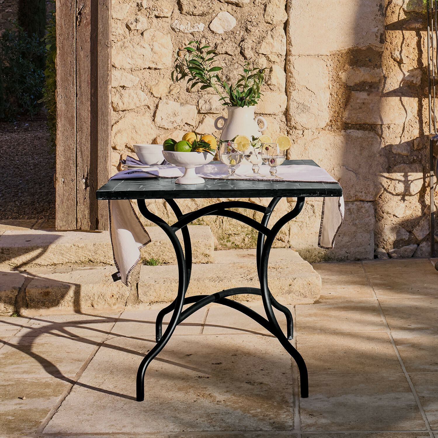 Tisch Maurelle