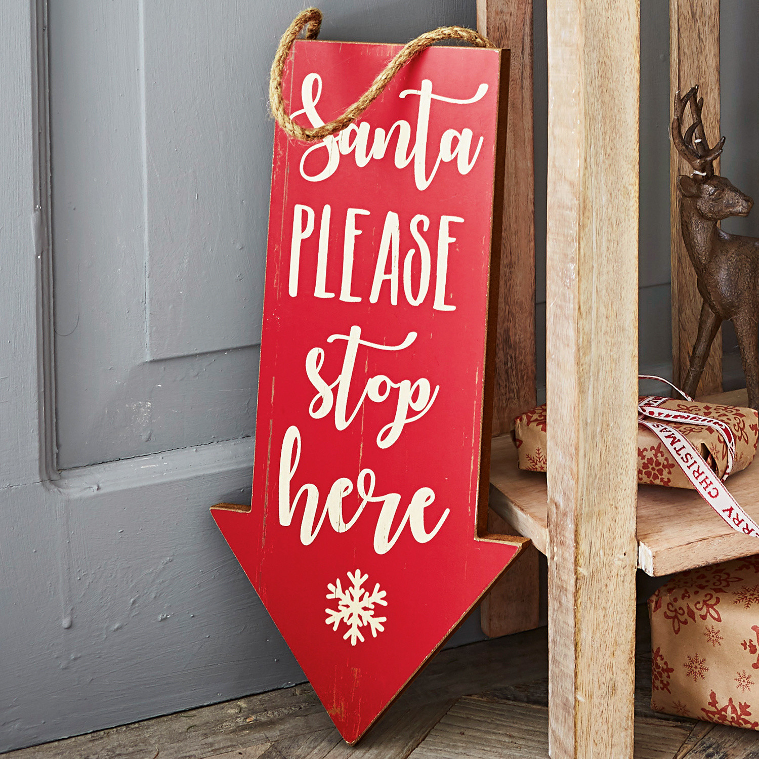 Dekoboard Saint Roter Holzpfeil mit Weihnachtsaufschrift und Aufhängeschnur, festliche Dekoration