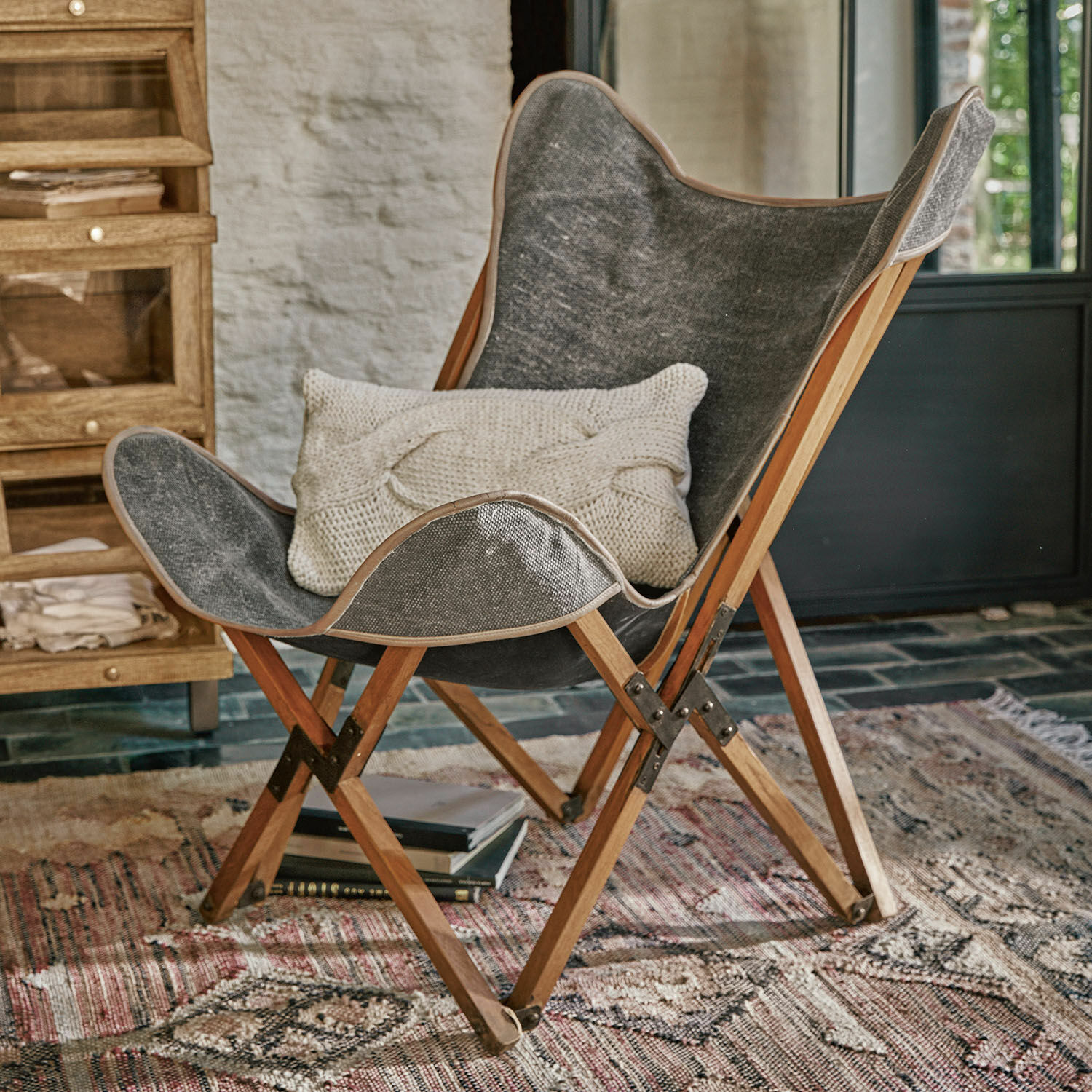 Klappsessel Locmélar Grauer Stoffsessel mit Holzgestell und Kissen, stilvolles Wohnzimmermöbel