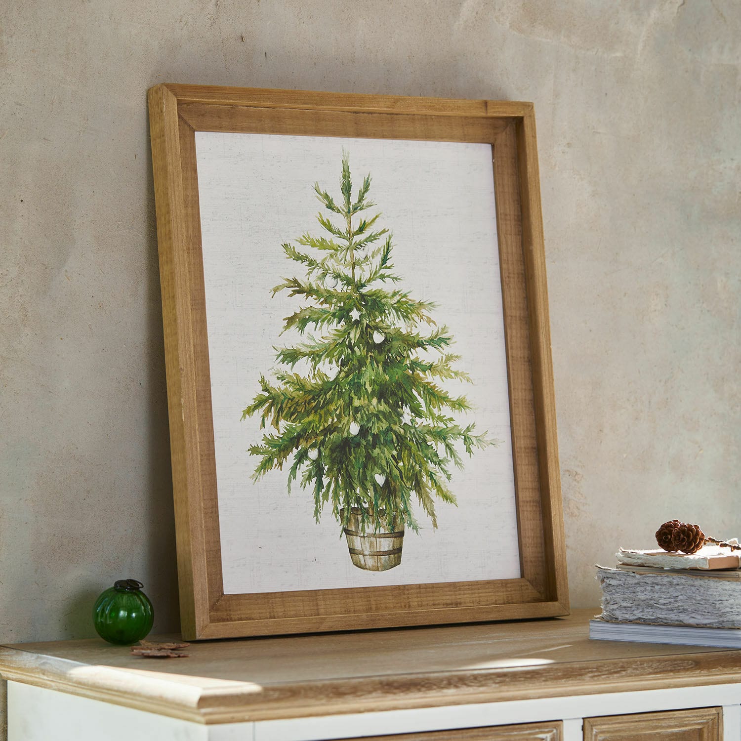 Bild Nadirah Bild mit grünem Baum in hellem Holzrahmen auf hellem Hintergrund, natürliche Wanddekoration