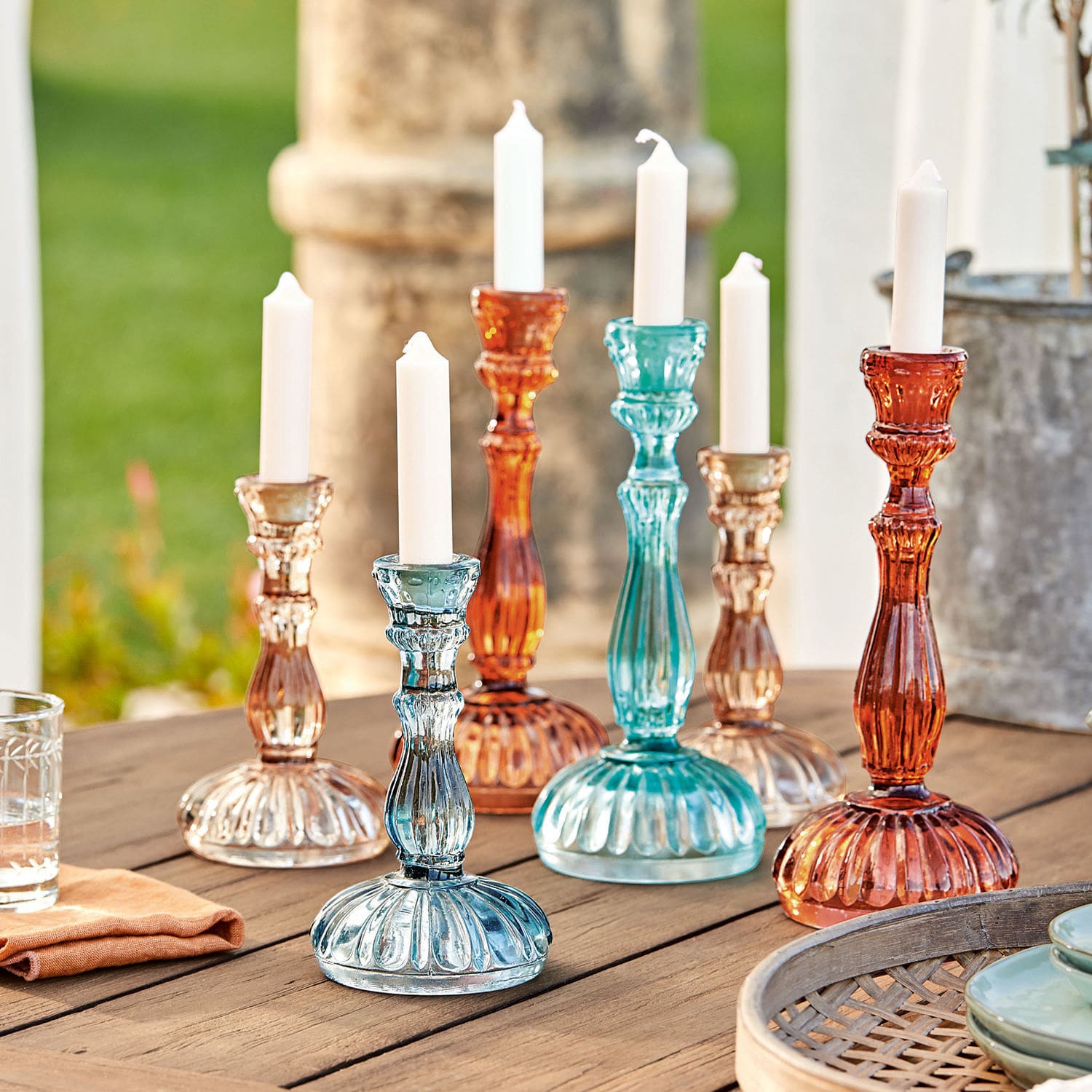 Kerzenständer 6er Set Indre Buntes Glas-Kerzenhalter-Set mit weißen Kerzen, dekorative Gartentischbeleuchtung