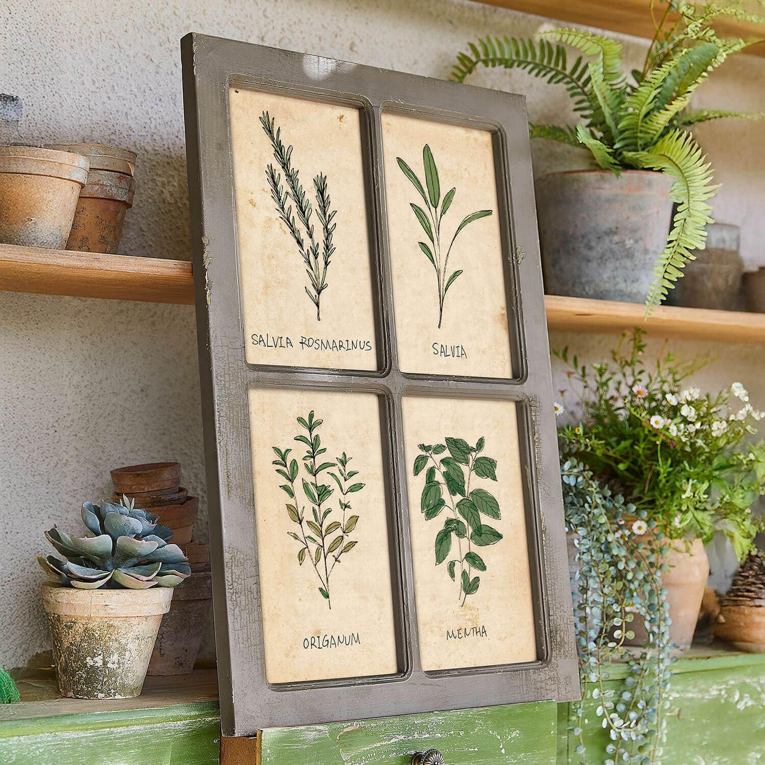 Bild Beaurive Dekorative Tafel mit vier Kräuterillustrationen auf beigem Hintergrund in grauem Rahmen, rustikaler Stil