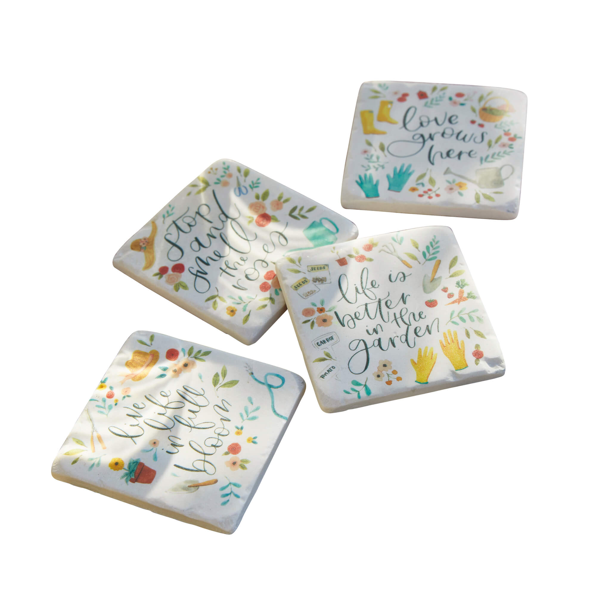 Set aus 4 Keramik-Untersetzern mit Gartenmotiven und bunten Schriftzügen in Pastellfarben
