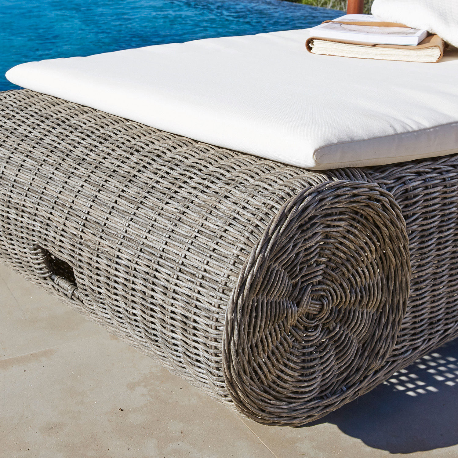 Lounger Agada