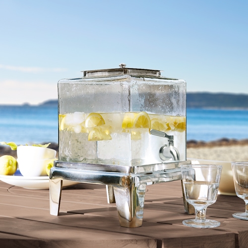 Glasgetränkespender mit Metallgestell, gefüllt mit Zitronenwasser, ideal für Sommerpartys