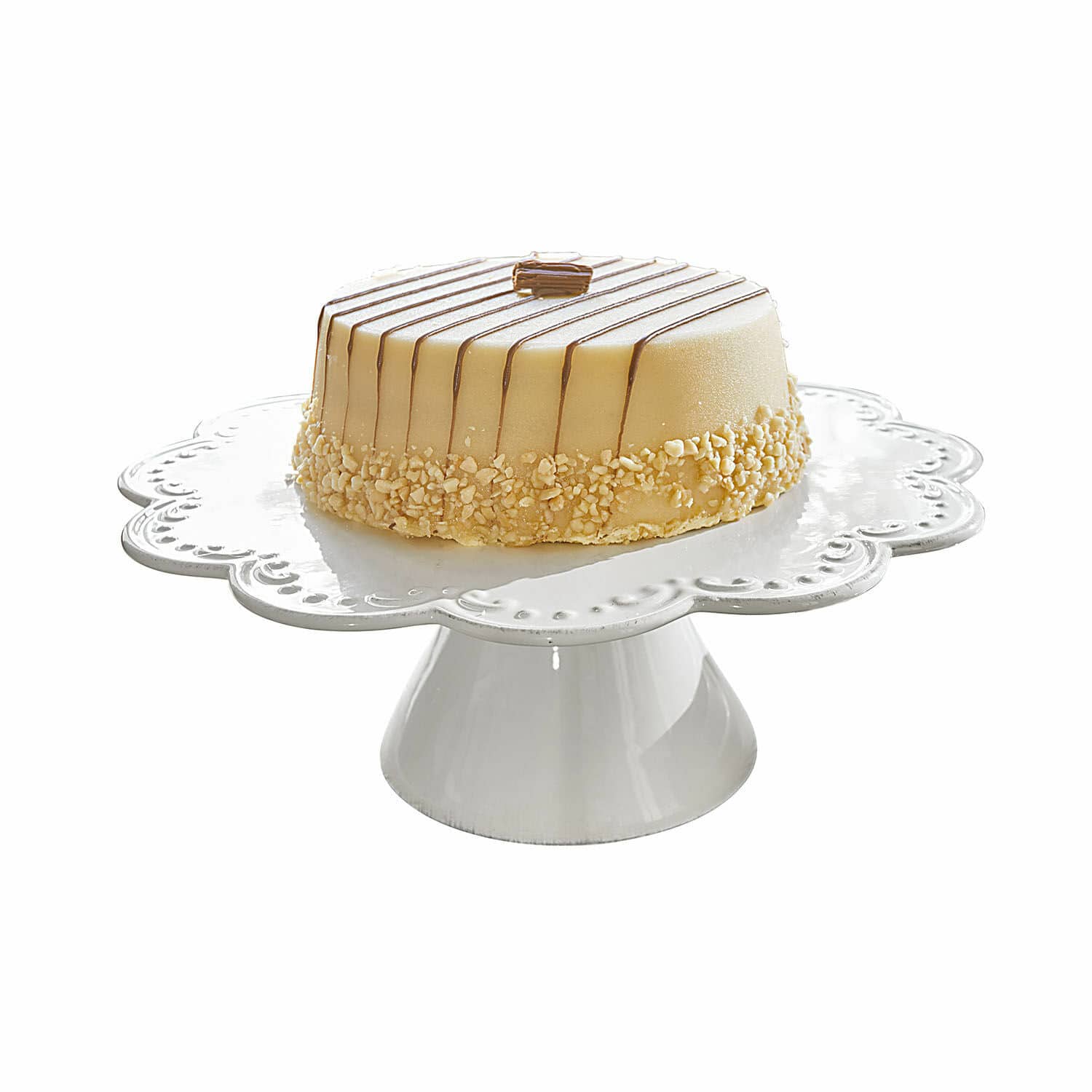 Tortenplatte Fontienne Kuchen auf weißem Keramikständer mit cremigem Zuckerguss und Nussstückchen, eleganter Nachtisch