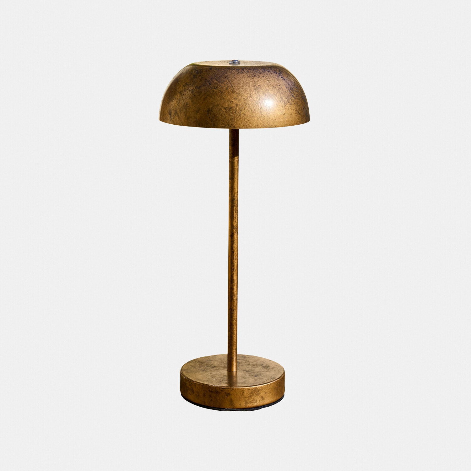 Wiederaufladbare Tischlampe Lumirah Tischlampe aus Metall in antikgold mit modernem, minimalistischem Design