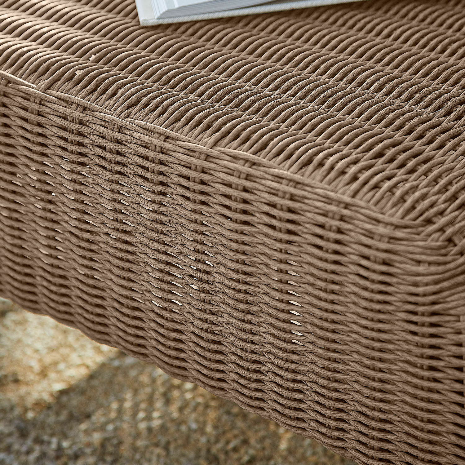 Strandkorb mit Hocker Sanivane